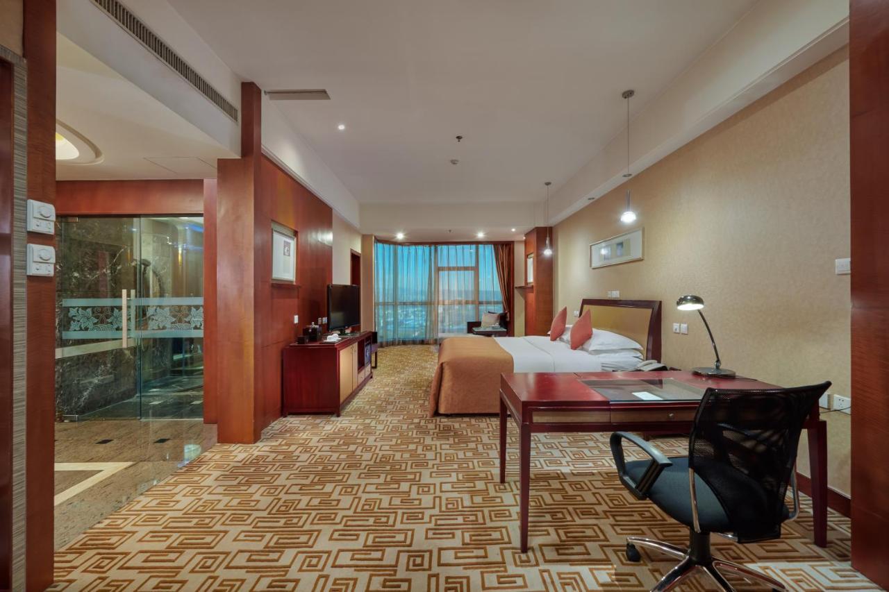 Empark Grand Hotel Kunming Buitenkant foto