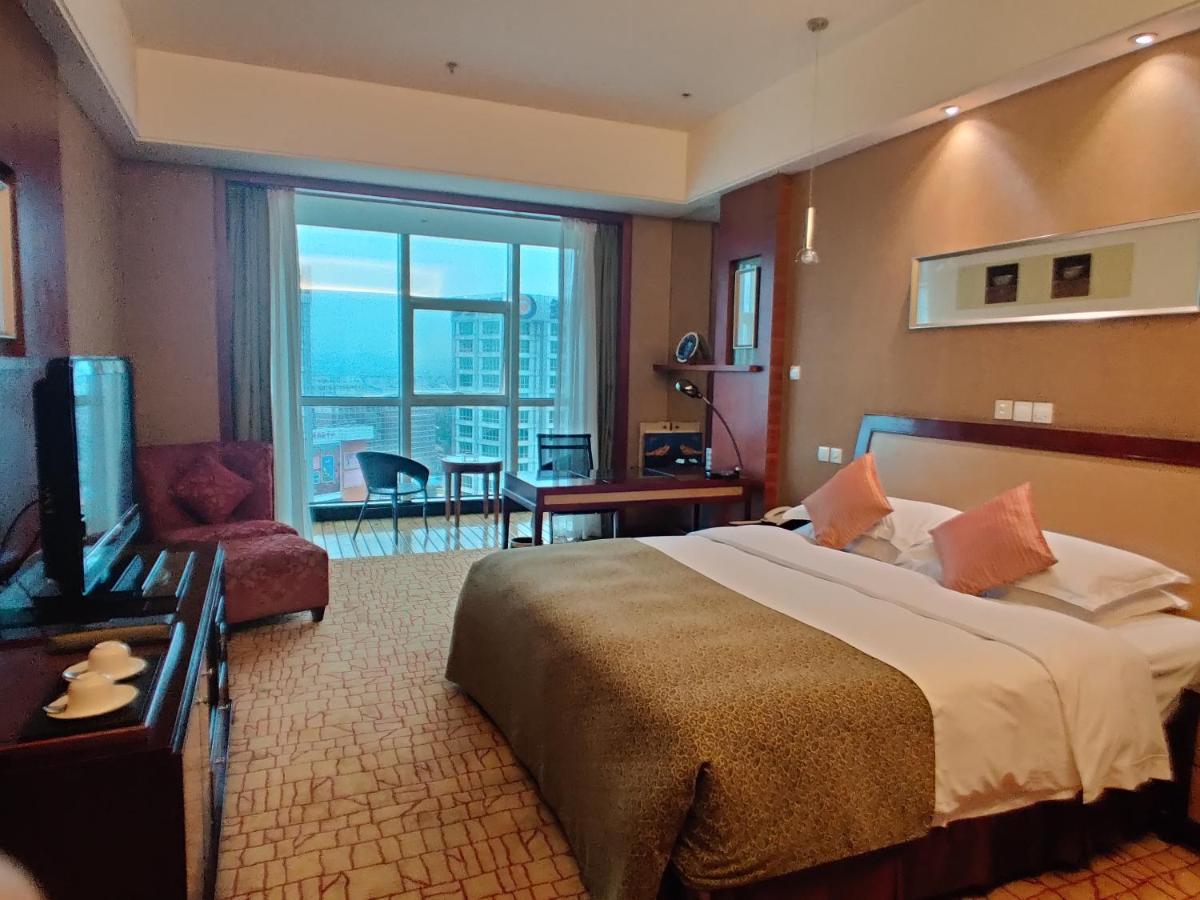Empark Grand Hotel Kunming Buitenkant foto