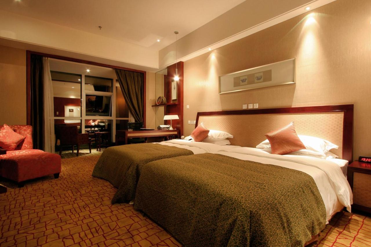 Empark Grand Hotel Kunming Buitenkant foto