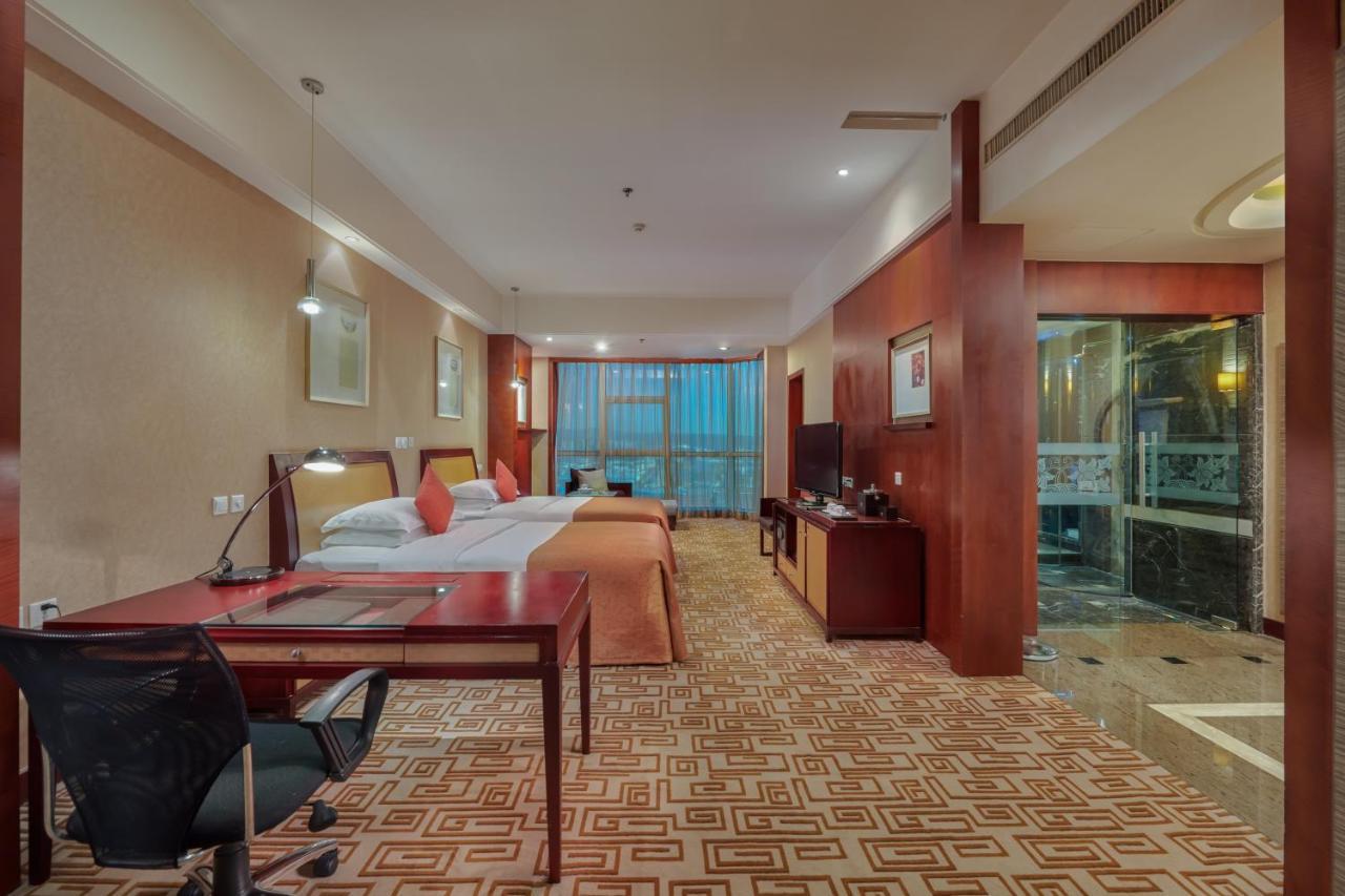 Empark Grand Hotel Kunming Buitenkant foto