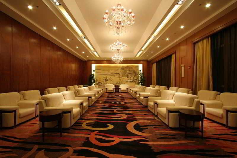 Empark Grand Hotel Kunming Buitenkant foto